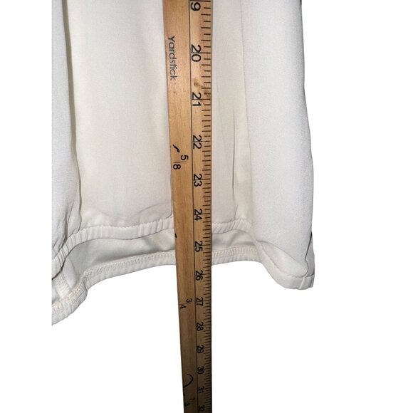 Express White Halter Tank Top With Pleated Front & Back Keyhole Detail - Lightwe - Picture 6 of 6